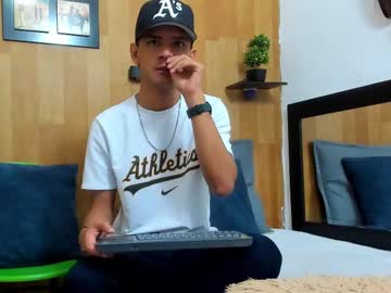 zyan_lux - Live Performer